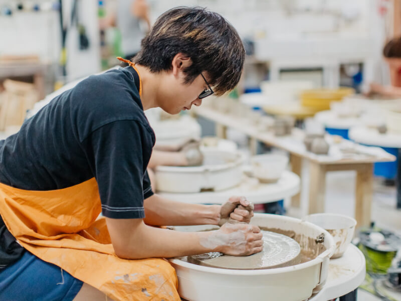 3 Benefits of Pottery Wheel for Beginners Classes in NYC ClassBento